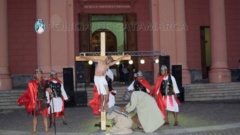Se puso en escena la obra teatral "El amor de Jesús por su comunidad"