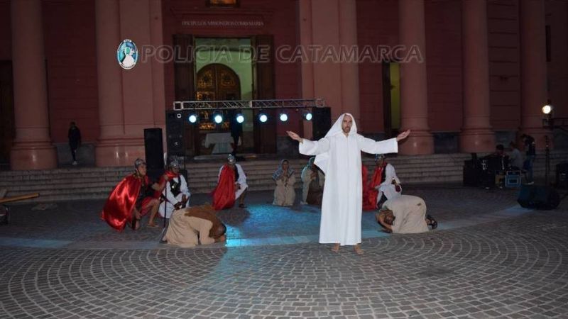 Se puso en escena la obra teatral "El amor de Jesús por su comunidad"