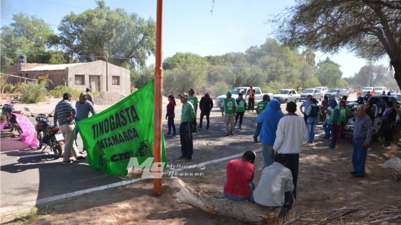 Reclamo de municipales de Fiambalá