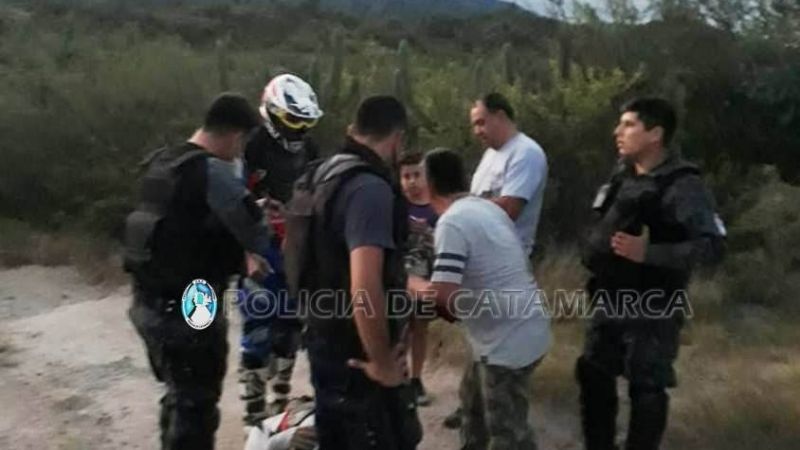 Practicaba motocross en lomadas y lo rescataron con una fractura en la pierna