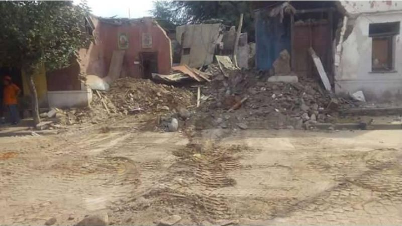 Piden ayuda para la familia que perdió todo al derrumbarse su vivienda