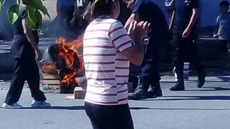 Vecinos del B° Malvinas Argentinas cortan avenida