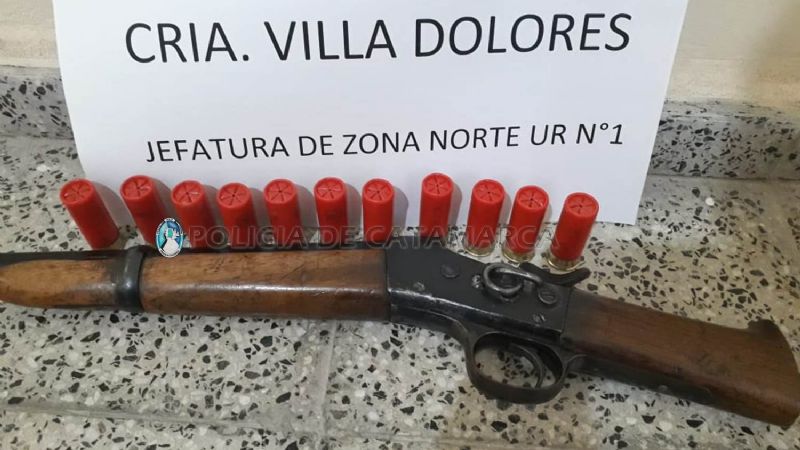 Quiso ingresar a un boliche con una escopeta y cartuchos