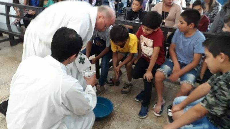 El Obispo vivió la Semana Santa en la parroquia Virgen del Valle de Icaño