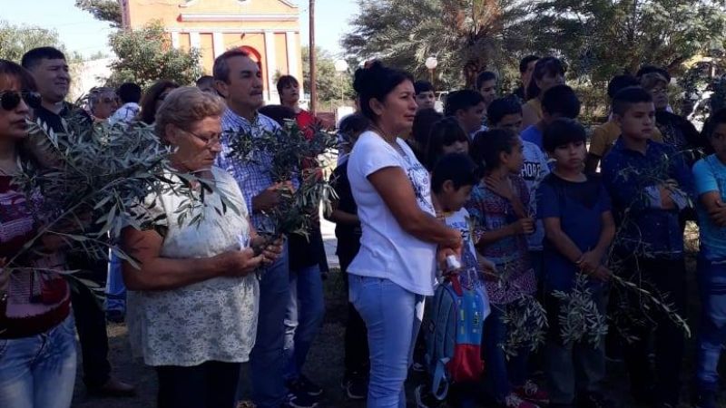 El Obispo vivió la Semana Santa en la parroquia Virgen del Valle de Icaño