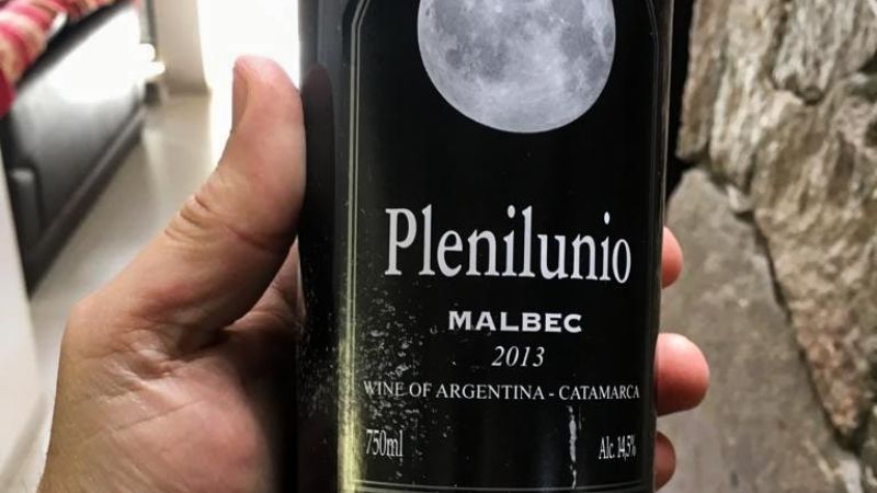 El senador Solá Jais en la "Cosecha de Luna Llena" en Fiambalá