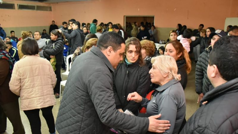 A salón lleno, se presentó el proyecto de la plaza de las Mil Viviendas
