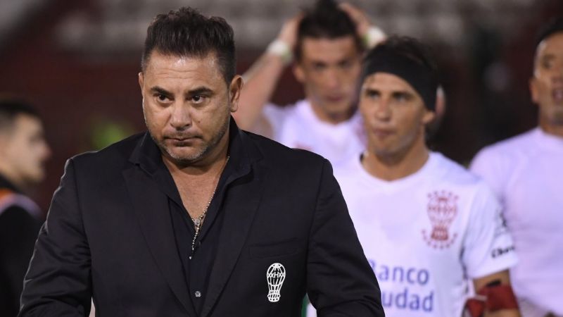 Huracán quedó afuera de todo y renunció Mohamed
