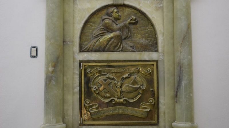 Restauran antiguo relicario de Fray Mamerto Esquiú