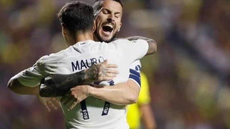 Boca ganó en Colombia y es escolta en su grupo