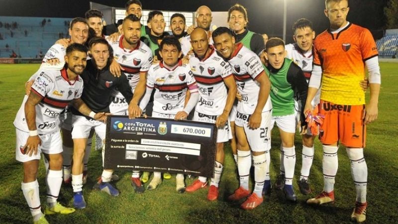 Colón goleó a Acassuso y está en 16vos. de la Copa Argentina