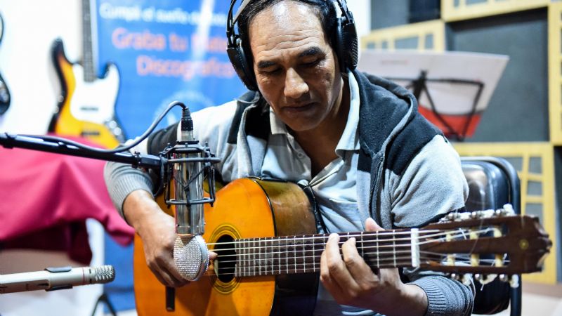 “Los de la Ribera” graban su primer material