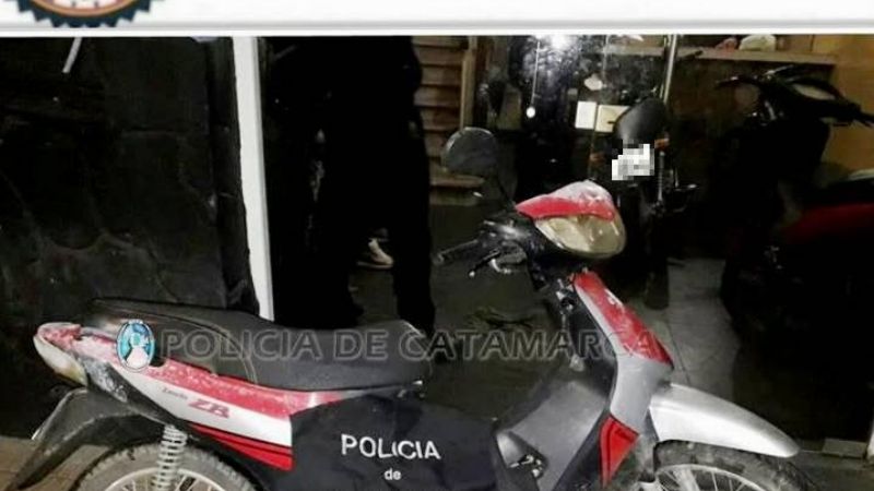 Encuentran abandonadas una moto y una bicicleta robadas