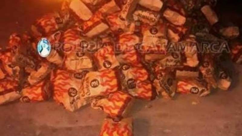 Secuestran bolsas de carbón en Capayán
