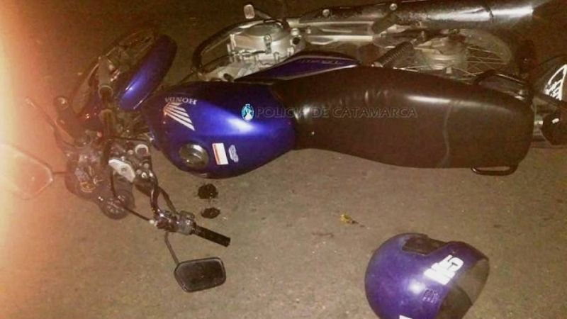 Llevaban empujando una moto robada