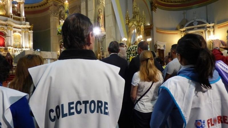 Los servidores del Santuario y de  la Gruta rindieron tributo a la Virgen