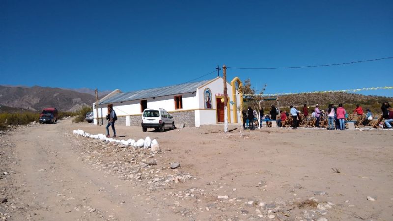 Gómez dejó inaugurada la Capilla del Justo Juez en Pajanguillo