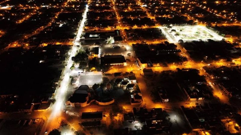 La principal avenida de Santa María ya tiene luminaria led