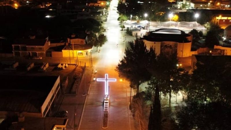 La principal avenida de Santa María ya tiene luminaria led