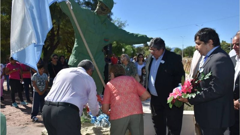 Emoción en el Día de los Veteranos y Caídos en la Guerra de Malvinas