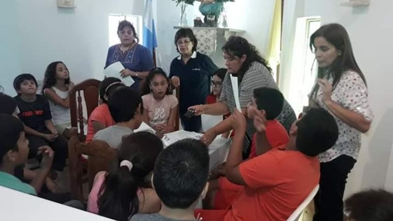 Niños rezan el Rosario radial desde Catamarca para todo el país