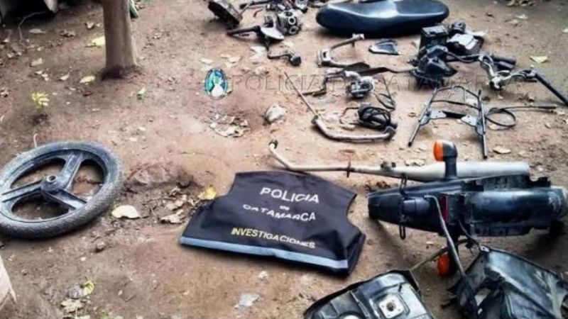 En allanamiento recuperan moto robada el miércoles: ya estaba desarmada