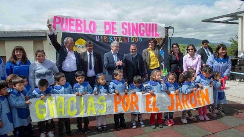 La Gobernadora inauguró el nuevo edificio del JIN N° 27