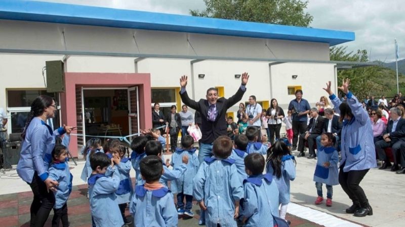 La Gobernadora inauguró el nuevo edificio del JIN N° 27