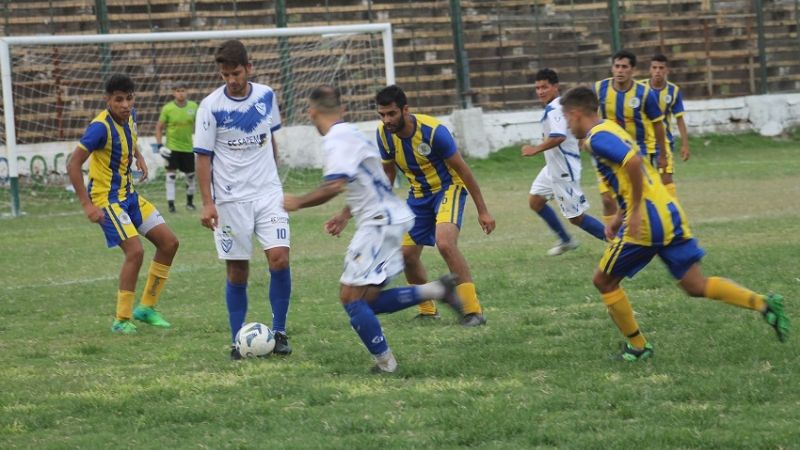 Triunfos de Juventud, Vélez y Tesorieri en la Capital