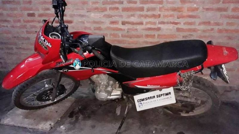 Tras una persecución, aprehenden a dos ladrones de una moto