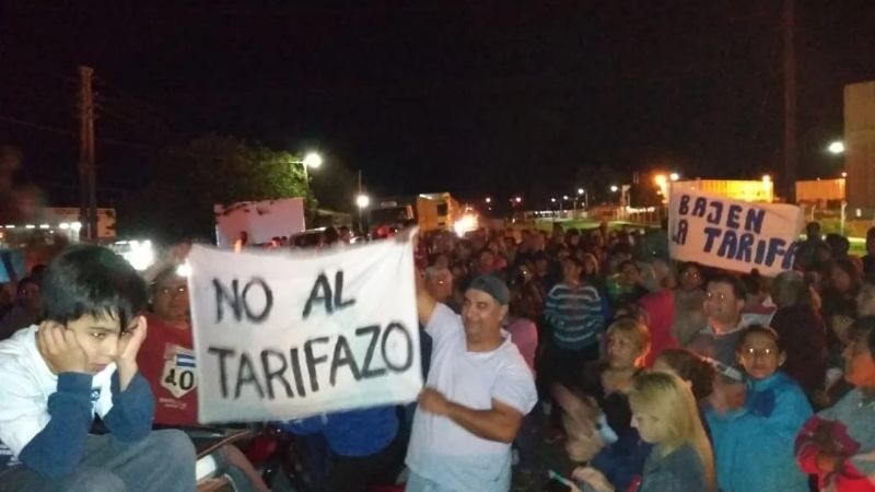 Apagón, marcha con velas y corte de ruta en Recreo