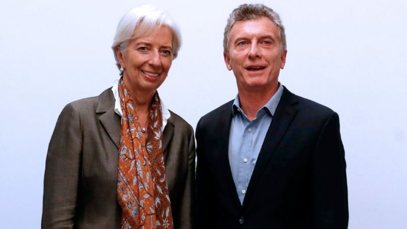 El FMI atribuye la inflación a "aumentos por encima de lo esperado en los salarios"