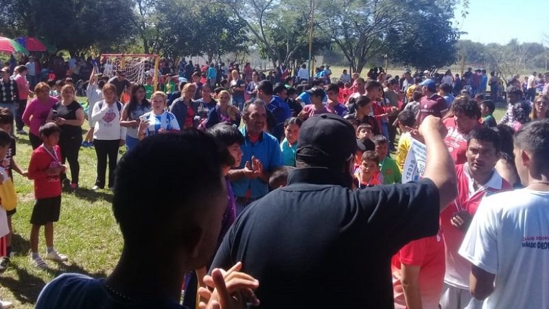 Colorida y masiva premiación del Fútbol Infantil santarroseño