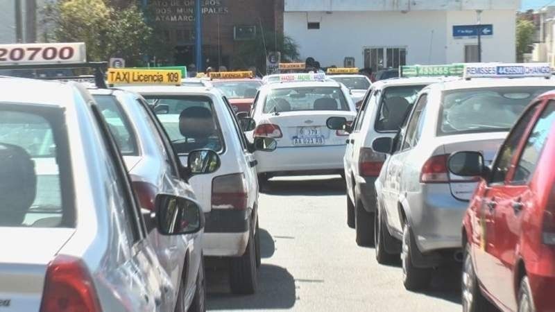 Taxistas en alerta y movilización