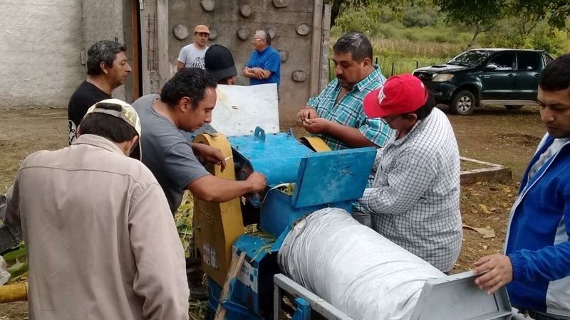 Cursos de micro ensilado en el Este