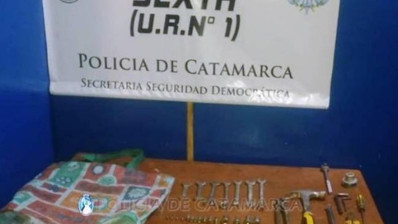 Encuentran herramientas en un descampado