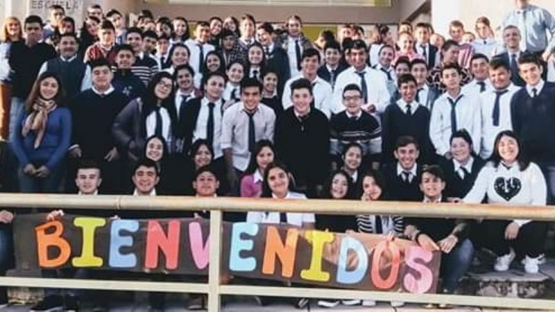 Bienvenida al nuevo edificio a alumnos de El Alto