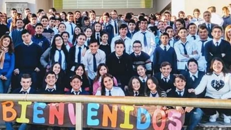 Bienvenida al nuevo edificio a alumnos de El Alto