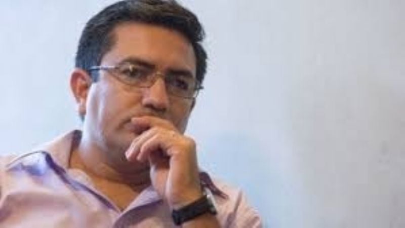 Páez con la camiseta de Macri