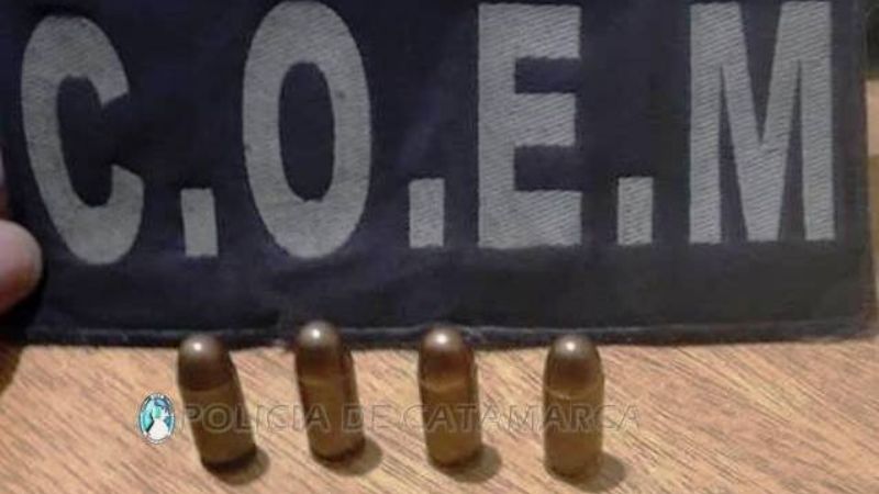 Aprehendieron a dos hombres y secuestran cartuchos de un arma