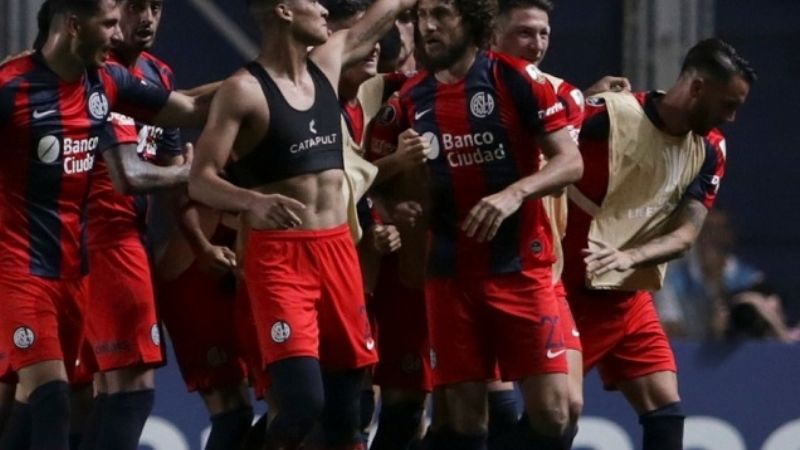 San Lorenzo venció a Melgar y arrimó a 8vos. de la Copa