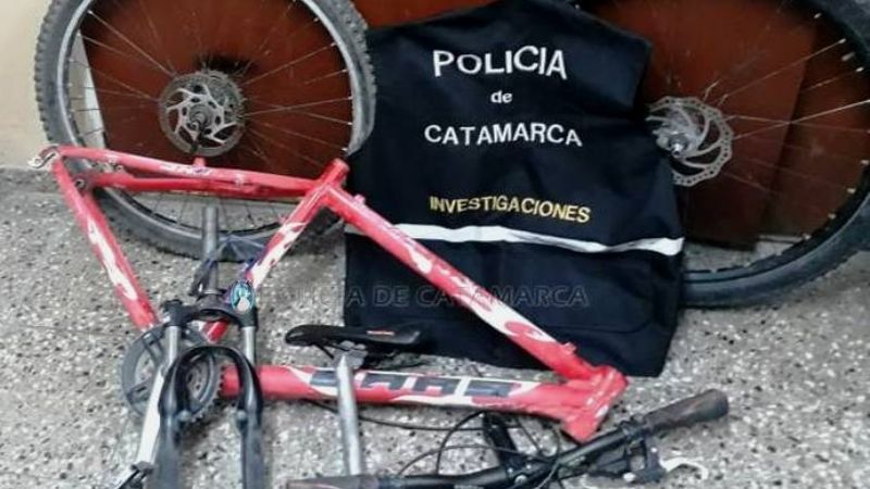 En un allanamiento recuperan dos bicicletas robadas