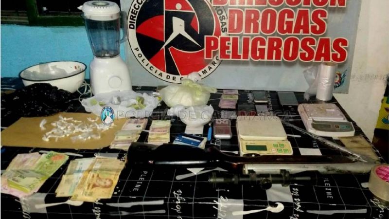 Desbaratan puntos de venta de estupefacientes en Capital y Valle Viejo