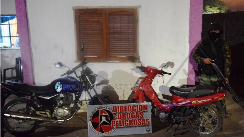 Desbaratan puntos de venta de estupefacientes en Capital y Valle Viejo