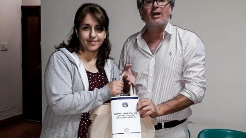 Colaboración del senador Fernández a instituciones de Pomán