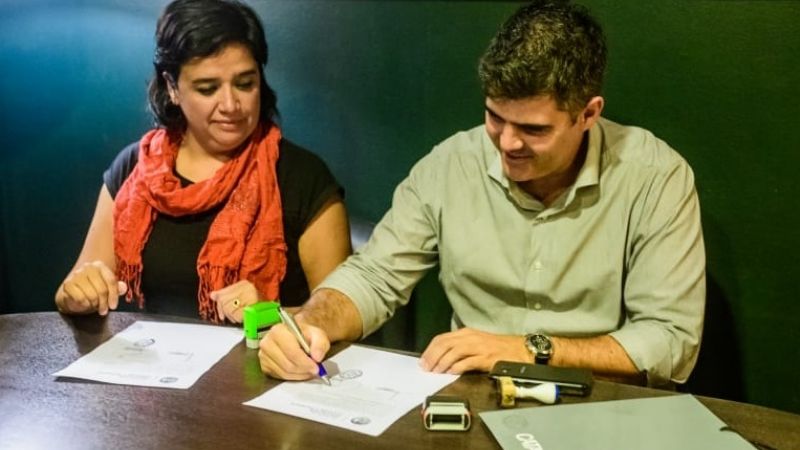 La Municipalidad y la Federación acuerdan fomento al hockey