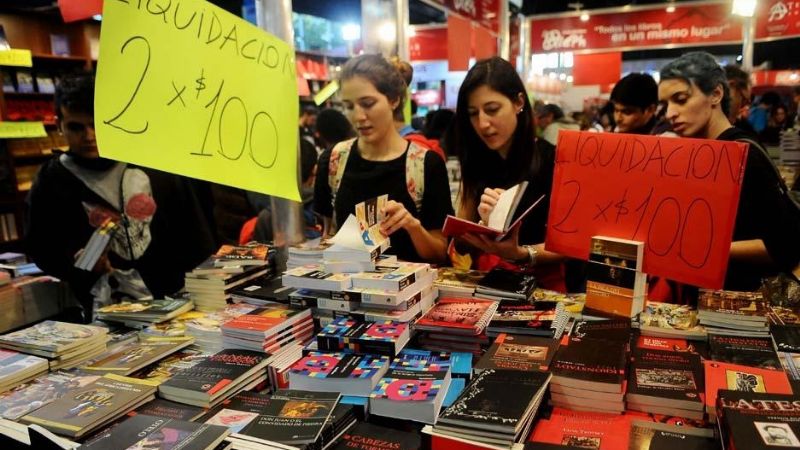 Con caída de ventas, cierra la 45° Feria del Libro