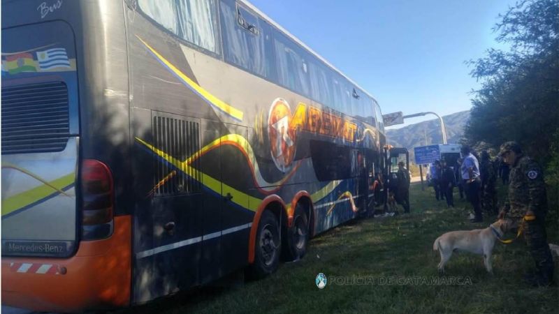 Arrestan a 47 hinchas de Güemes, y secuestran cuchillos y marihuana