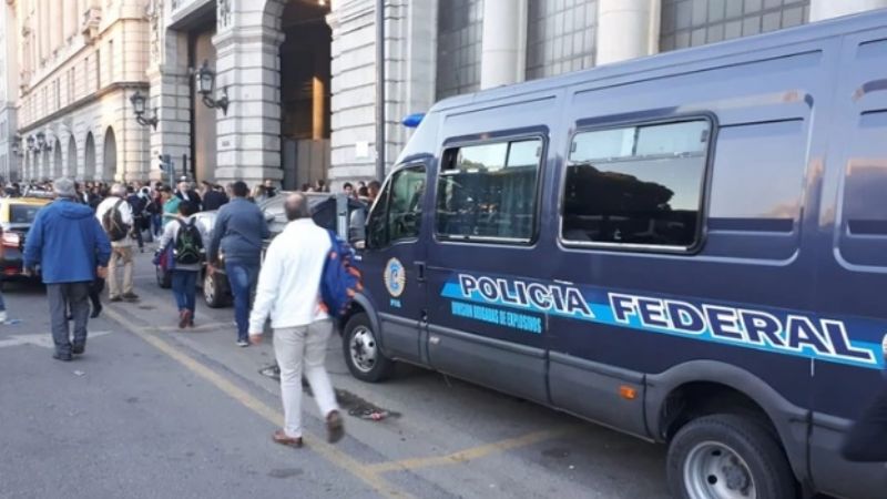 Nuevas amenazas de bomba a varias líneas de tren y a la estación Constitución