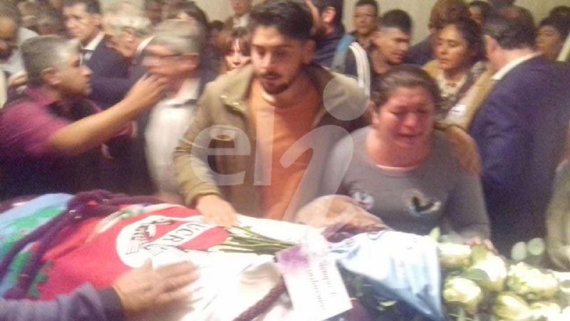 Riojanos despiden al diputado Héctor Olivares